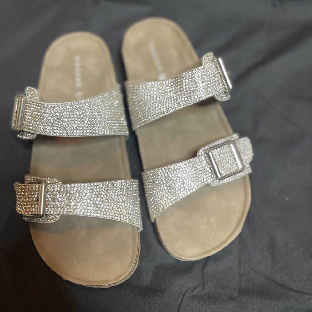 steve madden girls size 6 rhinestone buckle sandles - Picture 2 of 2